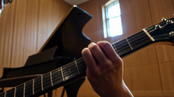 Les meilleures options de cours de guitare à Strasbourg pour chaque niveau